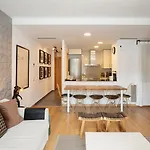 Modern Apartment Near Pl. Espana